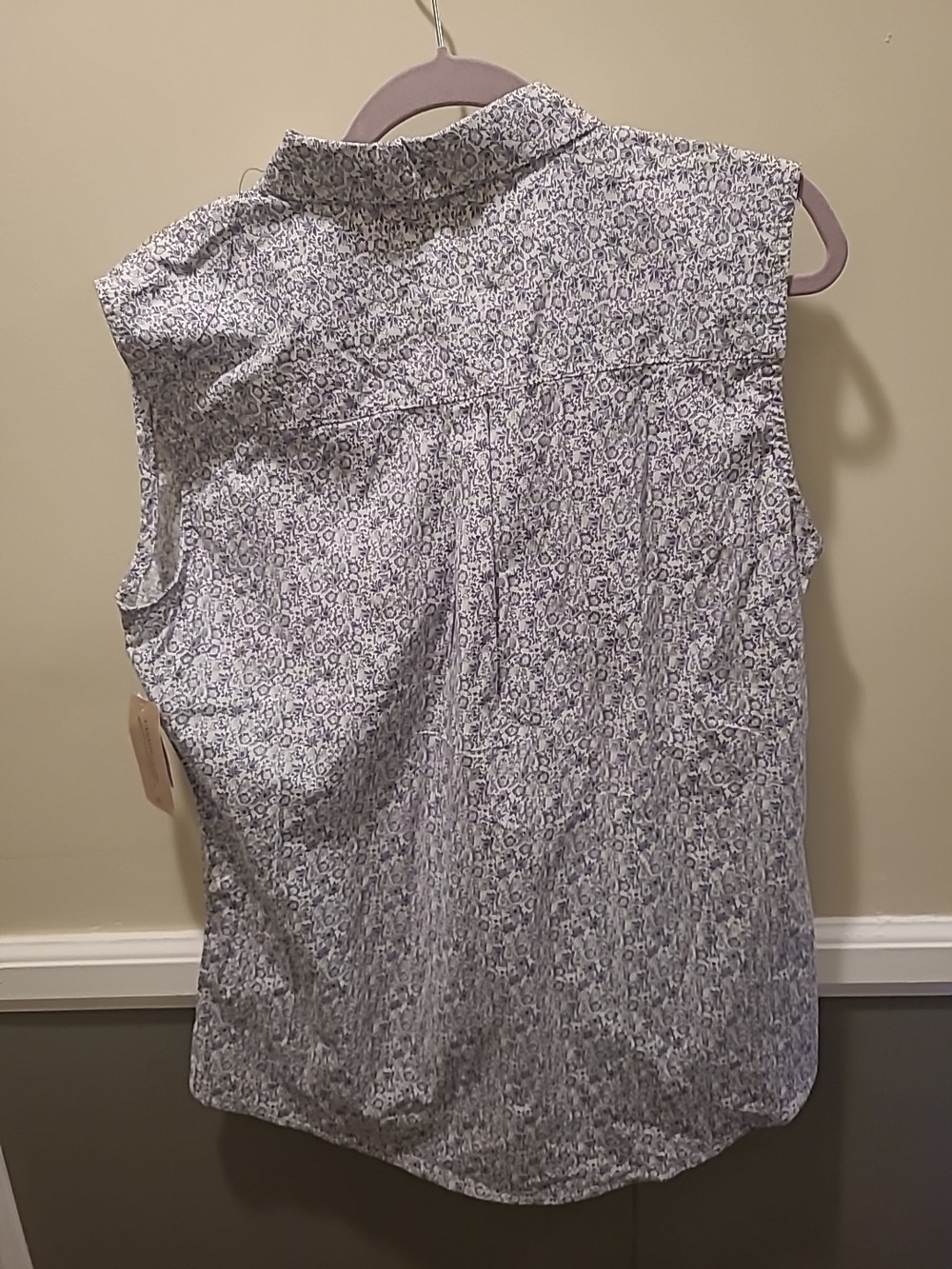 Canyon Guide Outfitters Women L Gray Floral Cotton Stretch Sleeveless Shirt NWT - Picture 8 of 14